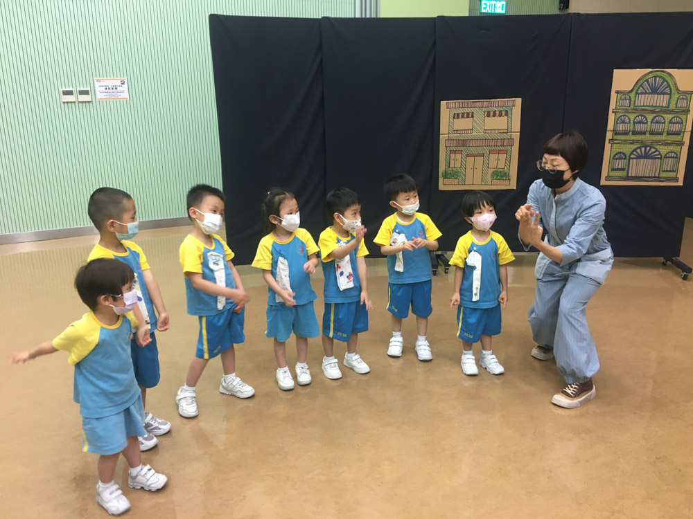 K1 Visits Civic Education Resource Center 7